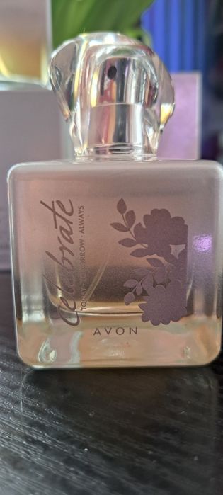 Woda perfumowana Avon
