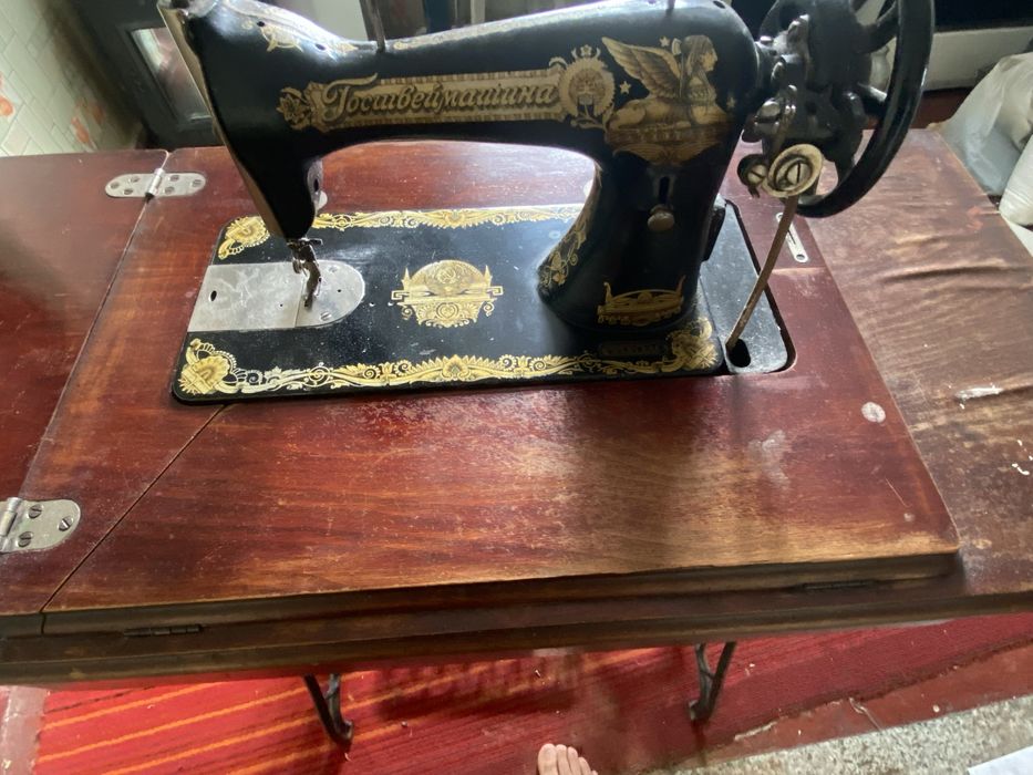 Швейна машинка госшвеймашина