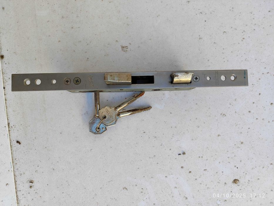 Fechadura interior de porta de aluminio