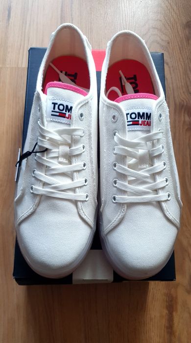 Tenisówki marki Tommy Jeans - rozmiar 42 - nowe