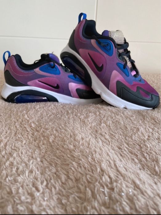 Ténis Nike Air Max 200 SE