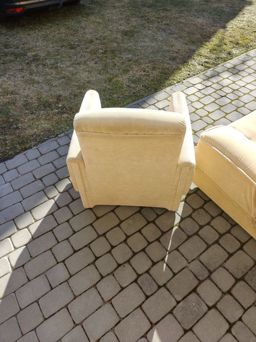 Wersalka z fotelami wypoczynek