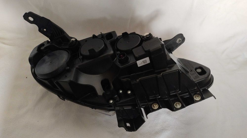 Reflektor Lewy Lampa Przednia Lewa Fiat Doblo II 2 Lift Czarny Środek