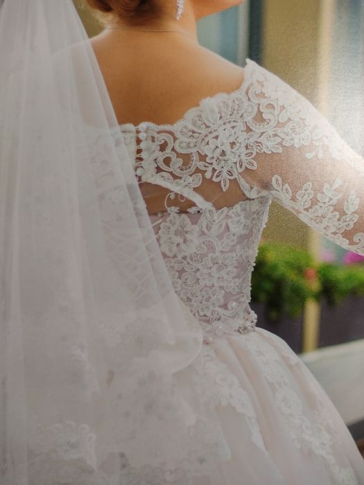 Свадебное платье