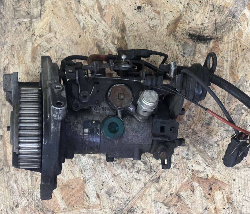 Паливний насос. ТНВД. Lucas.  Renault Kangoo  1.9. R8448B202B