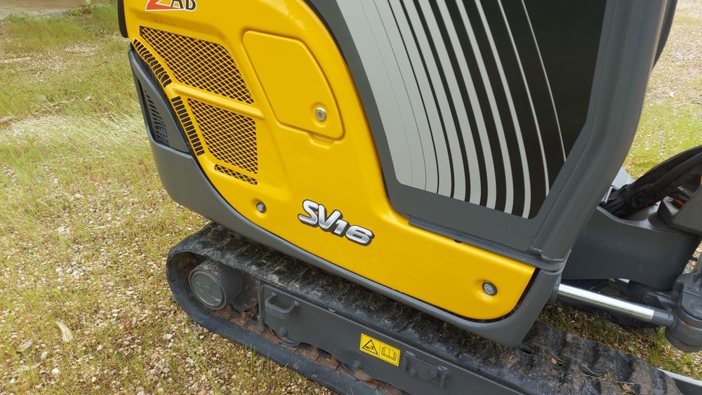 Minigiratoria Yanmar SV16