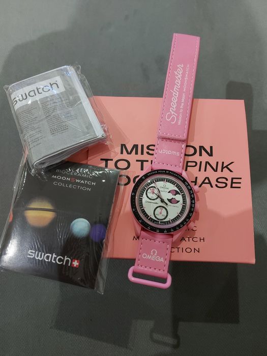 Swatch omega Moonphase rosa