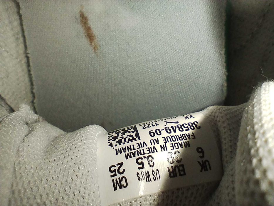 buty sportowe Sneakersy 39 Puma carina