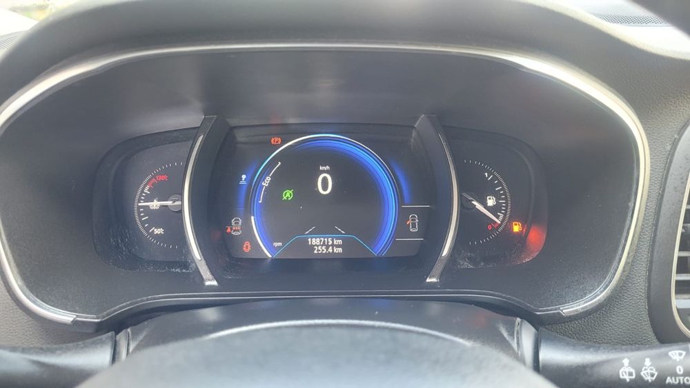 Renault Megane 1.5dci, Euro 6, nowe opony zimowe !