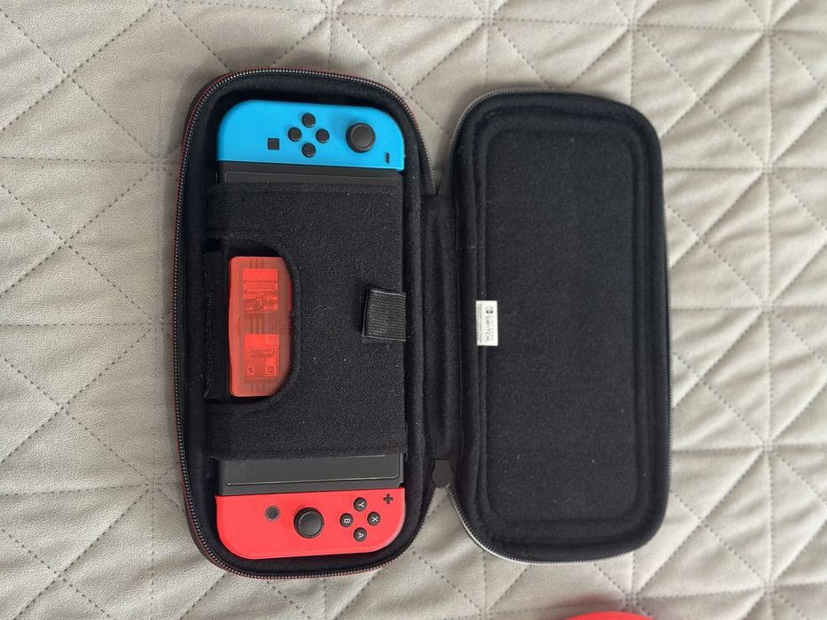 Nintendo Switch ігрова приставка