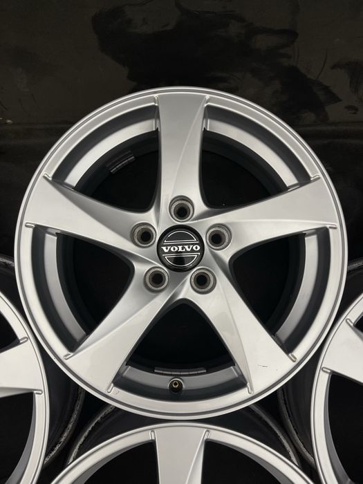 Диски R16 5x108 Et50 6.5J. Volvo V40 V60 V80 XC70 S40 S60 S80 Ford Focus Fusion Mondeo S-max Kuga Edge C-max