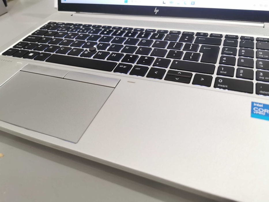 Laptop HP EliteBook 850 G8 i5-1135G7 16GB 256GB Windows 11 Pro office