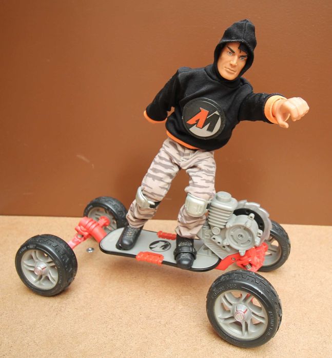 boneco Action Man +Skate Extremo