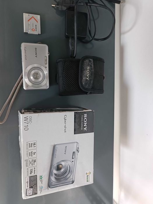 Sony w710 16mp 5x