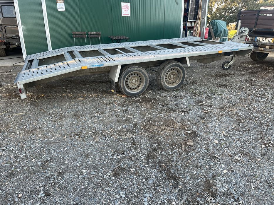 Atrelado porta Carros 2700kg