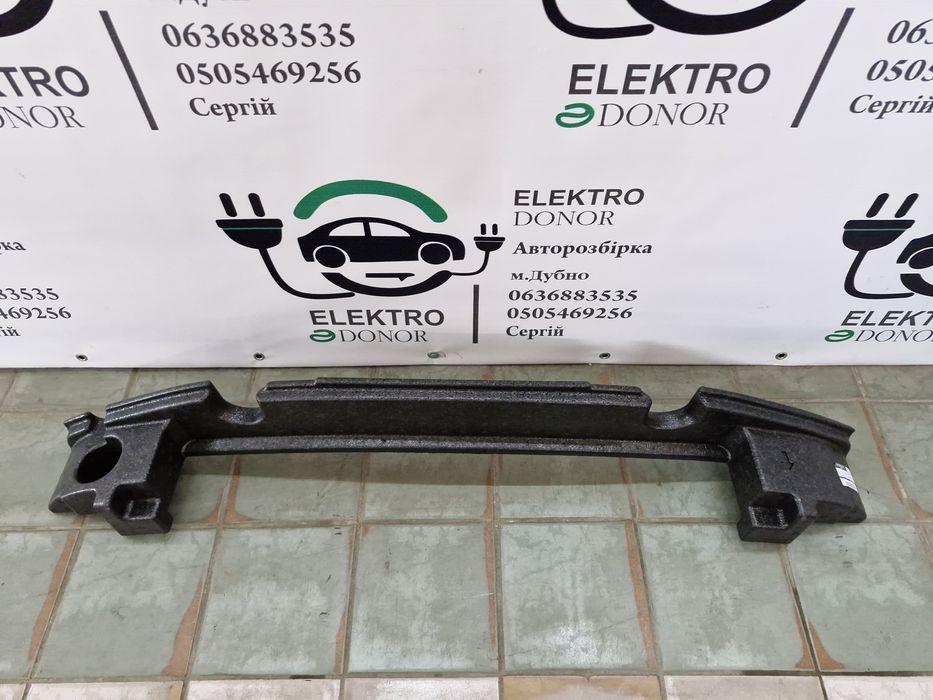 Абсорбер підсилювач переднього бампера Nissan Leaf 18-24 р.