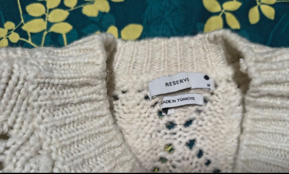 Sweter ażurowy w paski Reserved roz. M