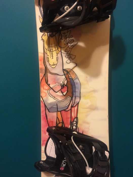 Deska snowboardowa z wiązaniami