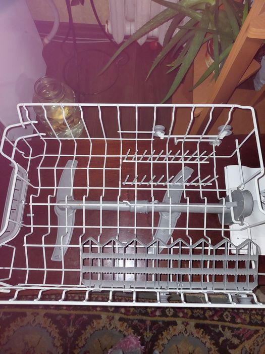 Запчасти на посудомойную  машину Bosch