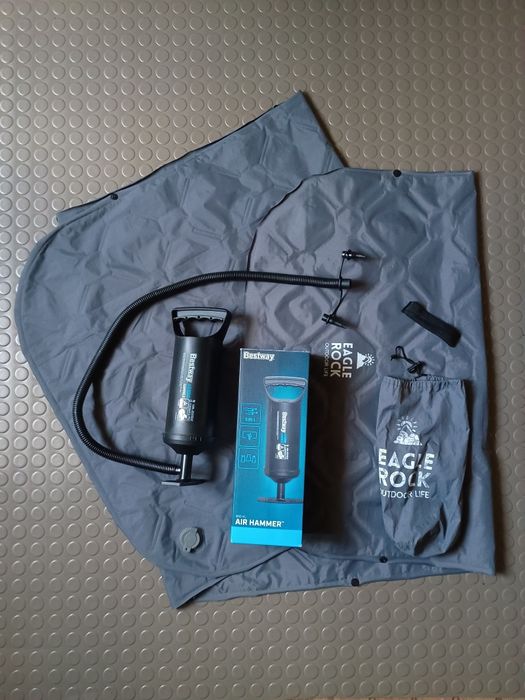 Надувний матрас карімат з насосом