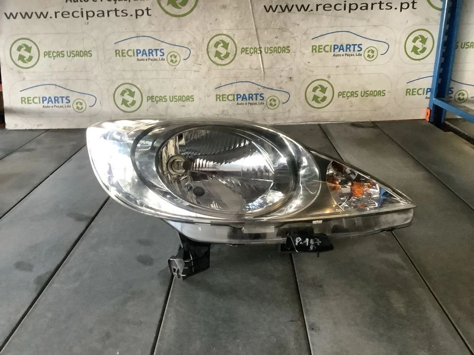 Ótica direita Peugeot 107