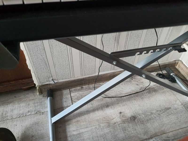 Instrument Yamaha PSR-E473