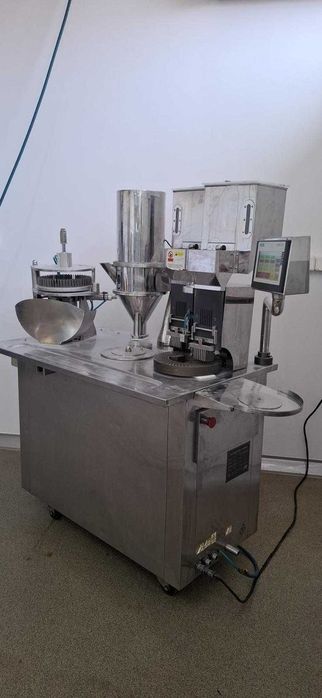 Kapsułkarka pół automatyczna