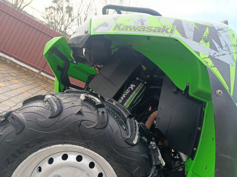 Продам Kawasaki BrudFforse 750