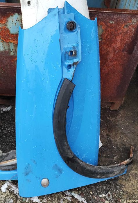 Opel Corsa C - Błotnik Prawy