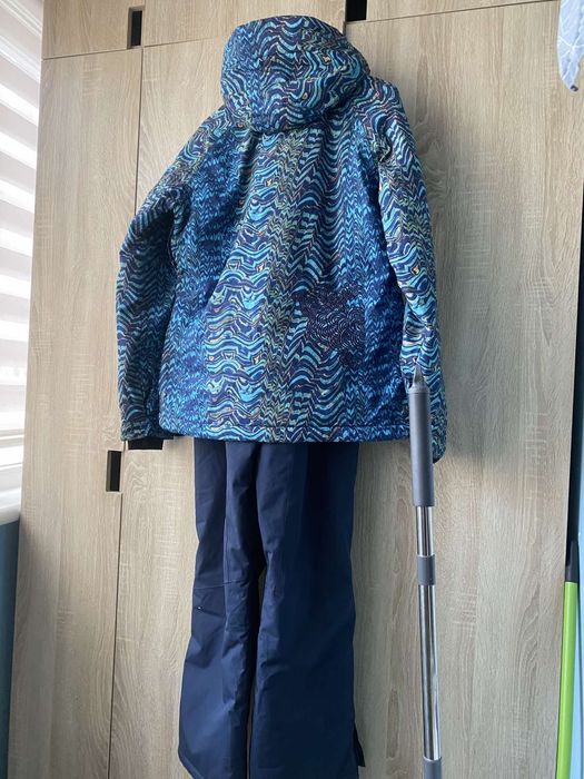 Продаю жіночий спортивний комтюм Burton