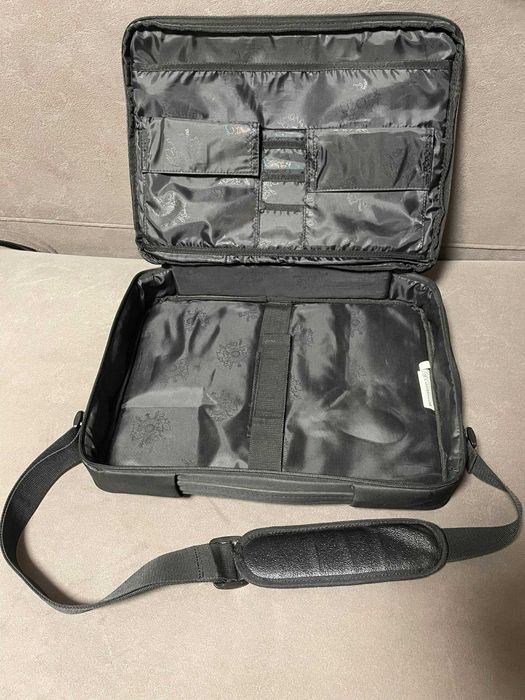 Сумка для ноутбука Continent CC-02 (Black)