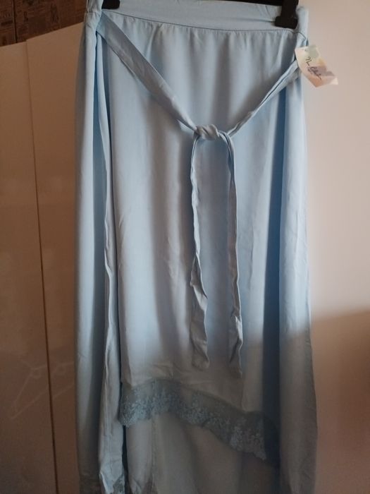 Błękitna spódnica