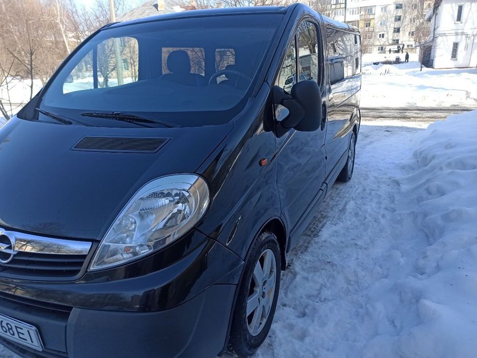 Opel Vivaro 2011
