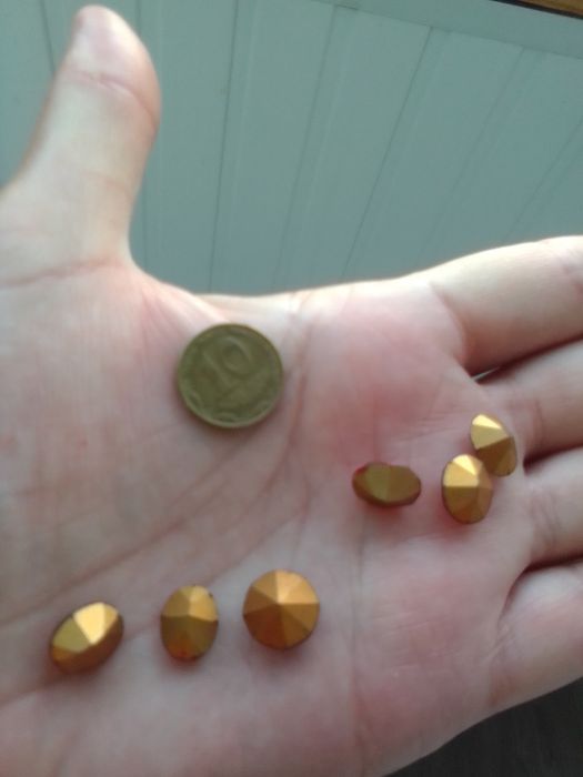 Продам камни  из колец времен СССР