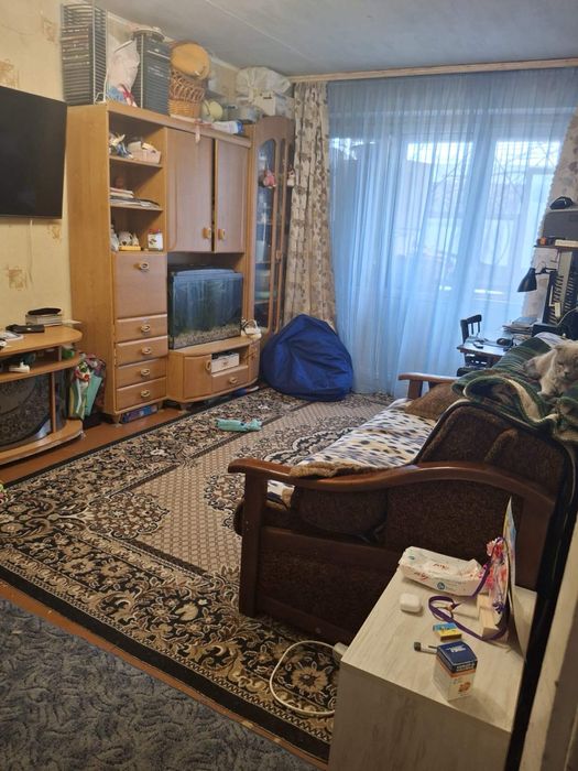 Продам 1-квартиру 1/5 з балконом . Алмазний Автовокзал.