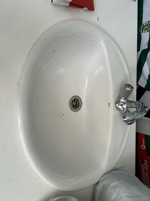 lavatorio Roca com torneira … …