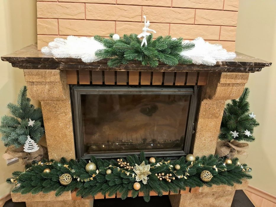 Лита Рожева Ялинка , Гілочки Ялинкі Декор Новорічний