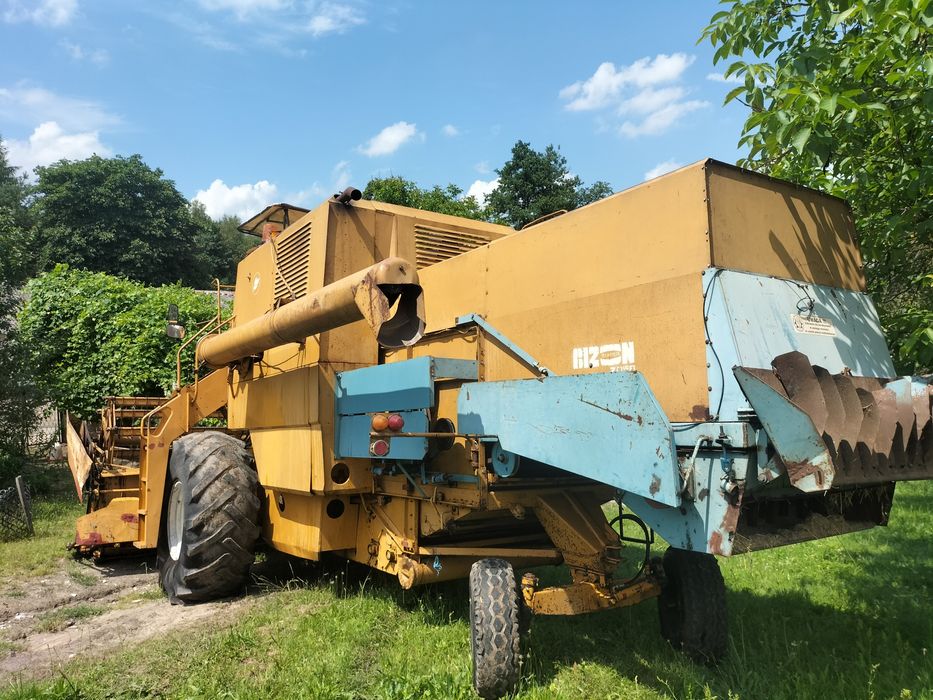 Kombajn zbożowy bizon