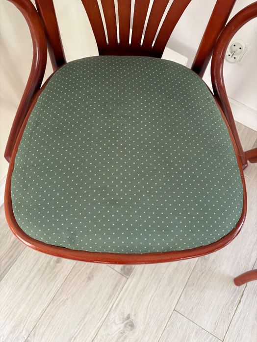 2 Krzesła drewniane vintage prl