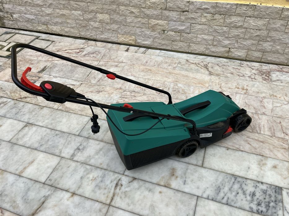 Corta-relvas eletrico BOSCH ARM 32 1200w 32cm