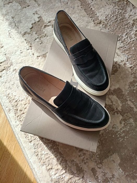 Продам туфли /лоферы МИДА кожа