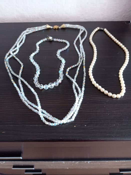 Бусы 3-х видов. Бижутерия.