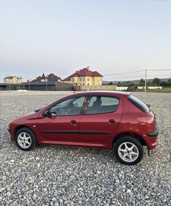 Продам Peugeot 206