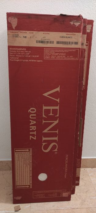 2 caixas revestimento Porcelanosa - branco