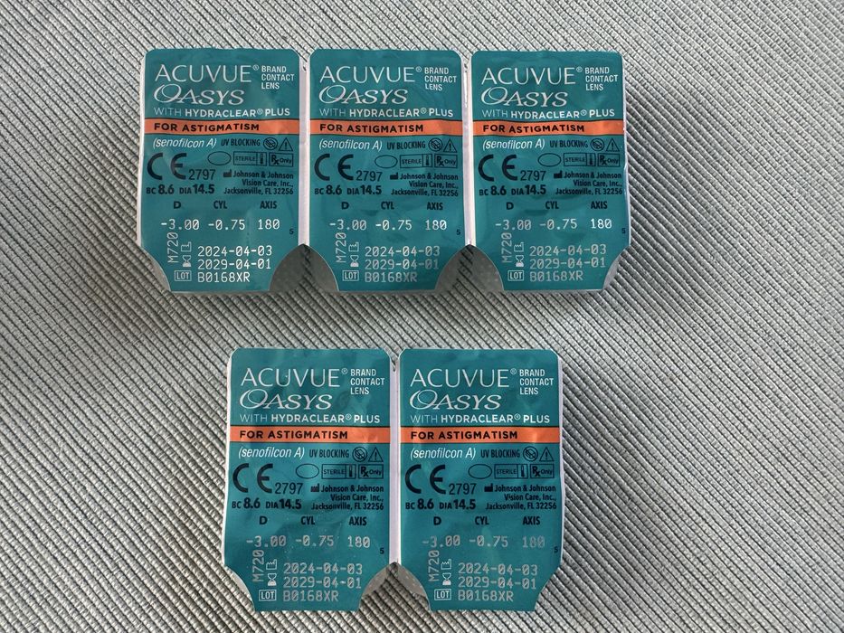 Soczewki ACUVUE OASYS for Astigmatism with Hydraclear Plus - Moc  -3