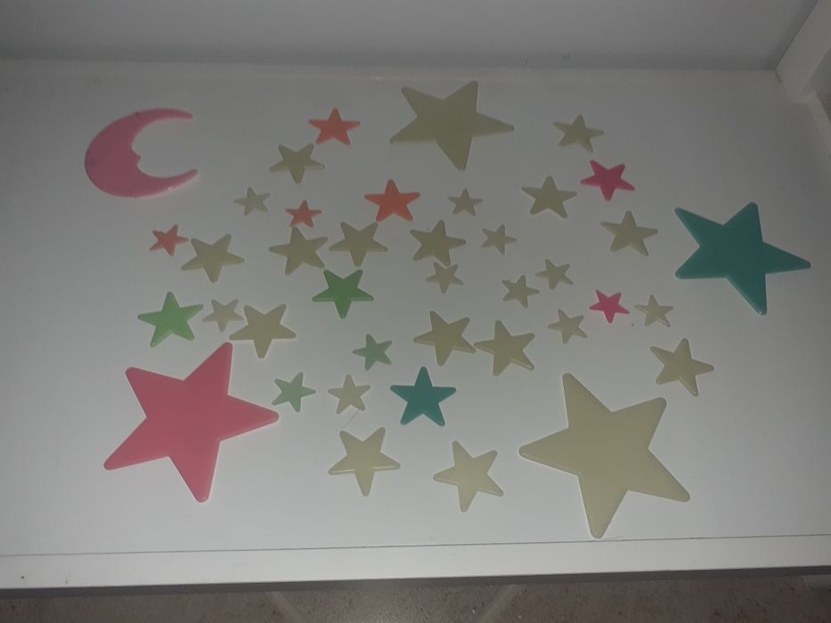 Conjunto de 40 estrelas brilhantes para parede