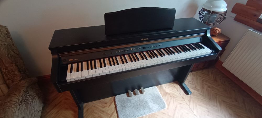 Pianino Cyfrowe Roland HP102e-RW | 88 Klawiszy | Stan Bardzo Dobry