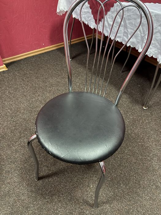 Стілець металевий