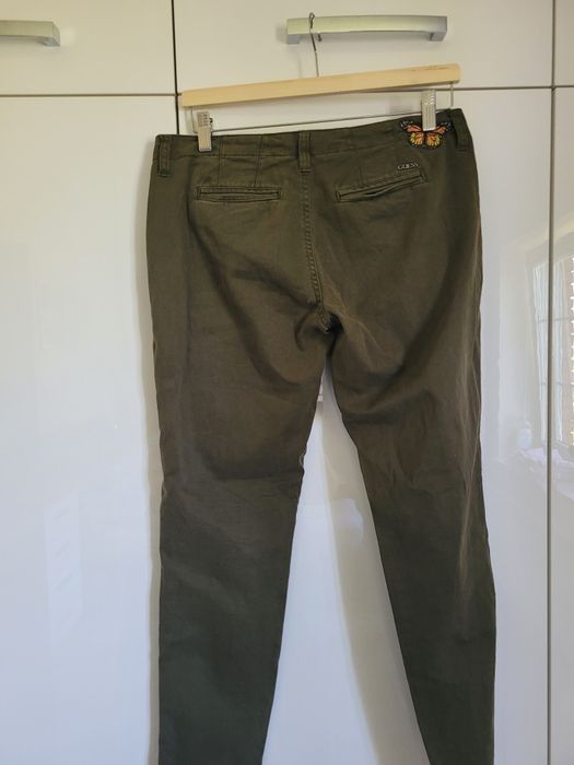 Spodnie Guess r.28