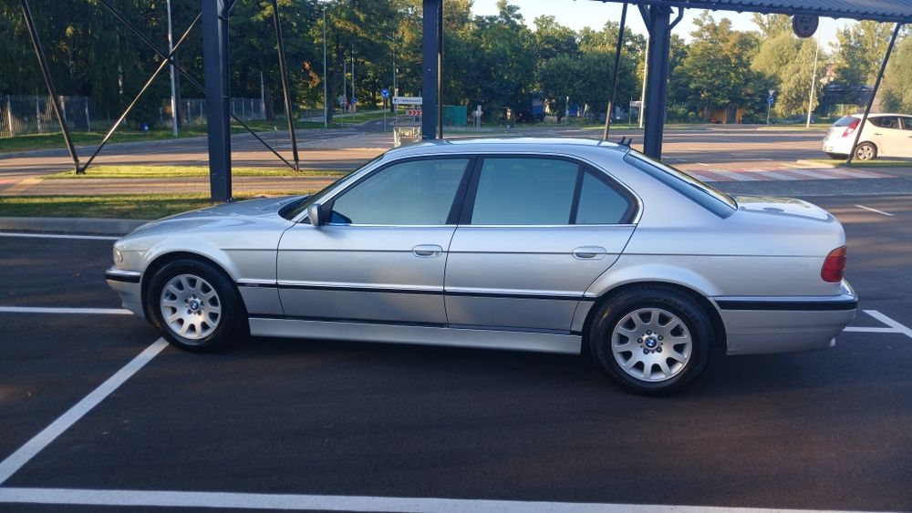 Продам BMW E38 730 M57